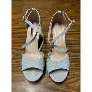 Top Moda Silver Glittery Open-Toe Heels With Ankle Strap & Block Heel size 10